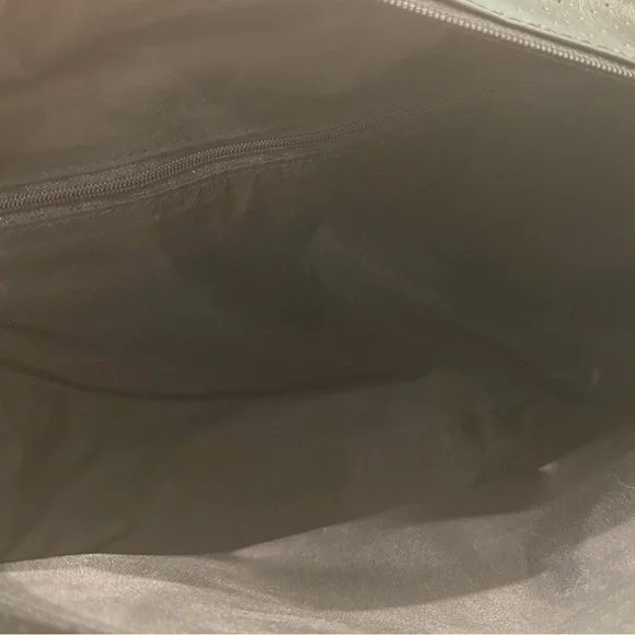 New, Ben Sherman Black Duffel Bag with White Accents 💼 - Picture 4 of 4